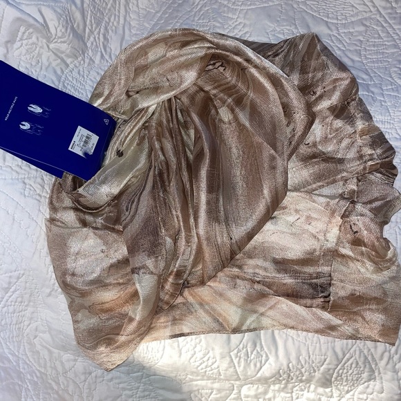 Infinity Scarf - Picture 3 of 4